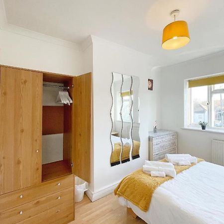 格雷夫森德3 Bed Duplex Flat, Free Wifi & Netflix, Ideal For Contractors公寓 外观 照片