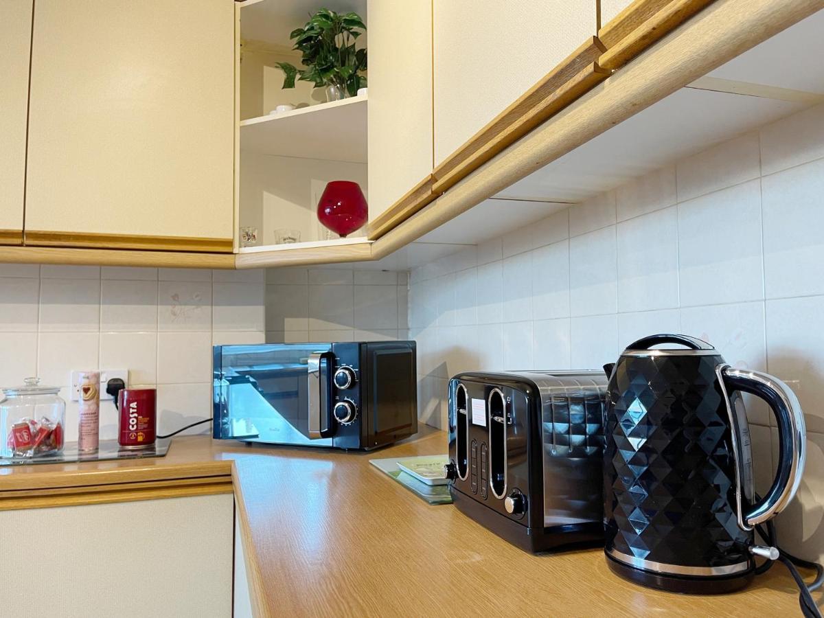 格雷夫森德3 Bed Duplex Flat, Free Wifi & Netflix, Ideal For Contractors公寓 外观 照片