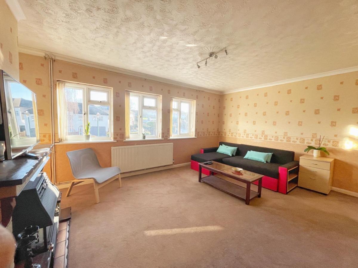 格雷夫森德3 Bed Duplex Flat, Free Wifi & Netflix, Ideal For Contractors公寓 外观 照片